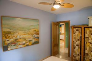 Fotografia z galérie ubytovania Apartamento con encanto junto a la playa y en el centro del pueblo v destinácii La Herradura