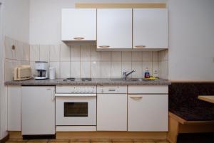 A kitchen or kitchenette at Haus Egger