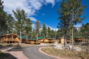 Gallery image of Rock Crest Lodge & Cabins in Custer