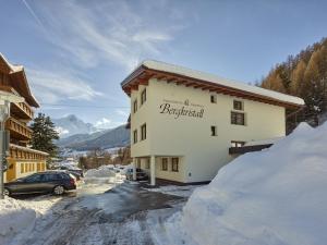 Nespecifikovaný výhled na hory nebo výhled na hory při pohledu z apartmánu