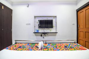 TV a/nebo společenská místnost v ubytování FabHotel ABC View