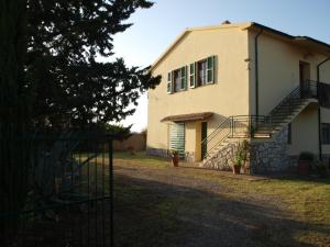 The building in which the country house is located