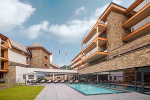 Bazén v ubytovaní Mountain Spa Residences alebo v jeho blízkosti