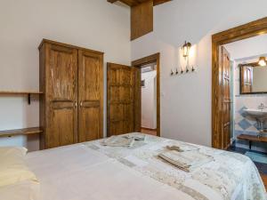 Fotografia z galérie ubytovania Elegant Villa in Istria with Outdoor Pool v destinácii Tinjan