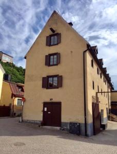 Budova, kde se aparthotel nachází
