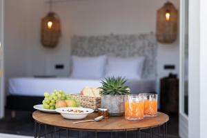 Jídlo v hotelu nebo okolí + 37 fotografií