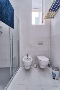 Marina Apartments的一间浴室