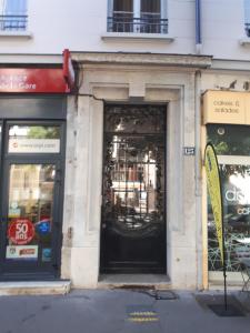 Gallery image of Mac&eacute; Studio Apartment in Lyon