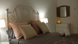 Ein Bett oder Betten in einem Zimmer der Unterkunft Albergue Valderrobres Auto check-in
