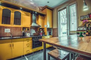 Kuchyň nebo kuchyňský kout v ubytování Hostel Beogradjanka