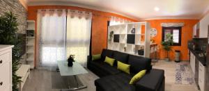 TV a/nebo společenská místnost v ubytování Vivienda Sara + 7 fotografií