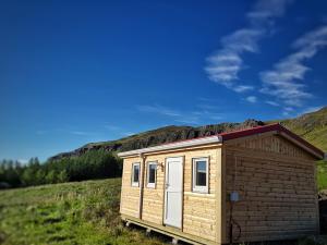 山林小屋周边自然景观
