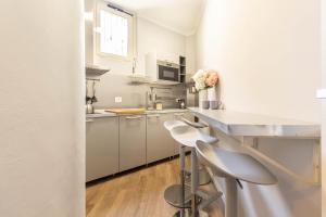 Kuchyňa alebo kuchynka v ubytovaní Alessia's Flat - Politecnico Bovisa