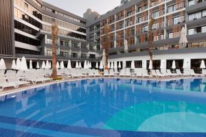 Gallery image of The Raga Side - Ultra All Inclusive in Side