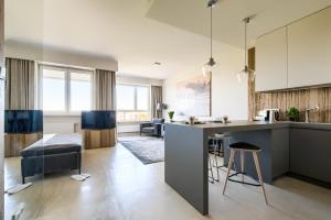Kuchyňa alebo kuchynka v ubytovaní LuxLux Apartments Afara