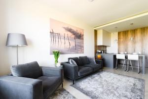 Posedenie v ubytovaní LuxLux Apartments Afara