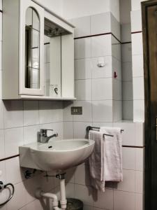 Vonios kambarys apgyvendinimo įstaigoje Apartment "La maison des Guides"
