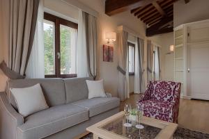 Posezení v ubytování Borgo La Chiaracia Resort & SPA