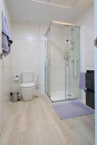 A bathroom at Alex Sun