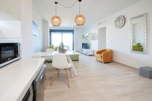 A seating area at Alex Sun