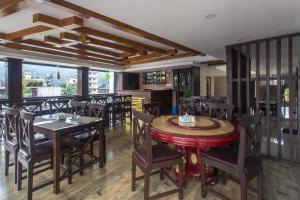 Restoran atau tempat lain untuk makan di Hotel Beijing Lu