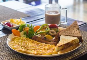 Makanan di atau berdekatan hotel