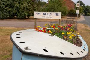 Giardino di Five Bells Inn, Wrentham