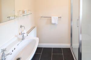 Bagno di Five Bells Inn, Wrentham