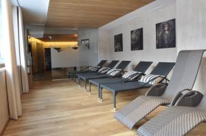 Ruang duduk di Appartements Tschol Martin
