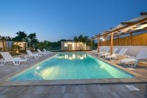 Bazén v ubytování Apartments Medanić - Private Pool nebo v jeho okolí
