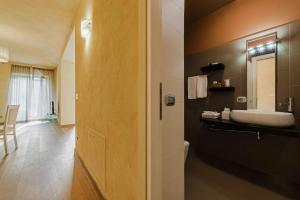 Kúpeľňa v ubytovaní Lazise Boutique Apartment Lago e Relax