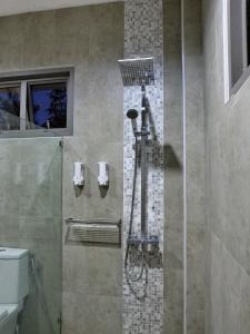 Un baño de SODA POP Samui pool villa