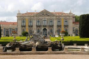 Gallery image of Go Native Lisbon - VIP Principe Real in Lisbon