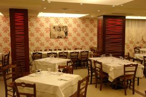 Restaurace v ubytování Hotel Corona