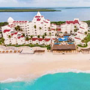 A bird's-eye view of GR Caribe Deluxe All Inclusive