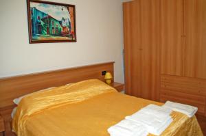 Postel nebo postele na pokoji v ubytování Apartment Branko with free parking