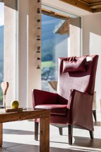 A seating area at Rainell Dolomites Retreat