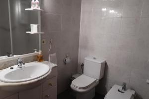 Koupelna v ubytování La Caseta Del Cremallera + 6 fotografií