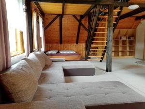 Posteľ alebo postele v izbe v ubytovaní Apartmány U Vlka