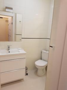 Koupelna v ubytování Apartamenty Dom Saski 10 minut od Centrum Warszawy