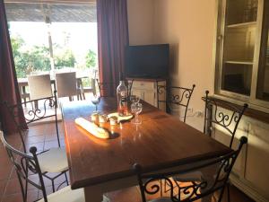 TV a/nebo společenská místnost v ubytování Residence Mare e Monte