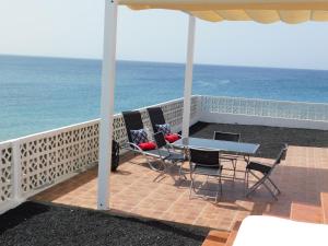 Foto dalla galleria di El Roquito Ocean View a Tarajalejo