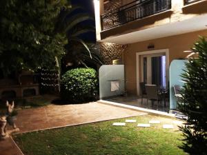 A garden outside Alrose