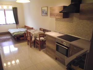 Besenyei Apartman 9600 Sárvár, Szatmár utca 9/D kép - 2