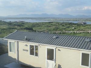 Fotografie z fotogalerie ubytování Earls View Caravan v destinaci Carna
