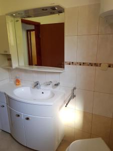 Kúpeľňa v ubytovaní Apartment Monfiorenzo 11