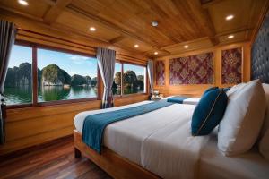 Katil atau katil-katil dalam bilik di Venezia Cruises +65 gambar