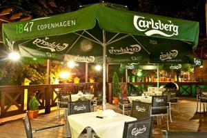 Restauracja lub miejsce do jedzenia w obiekcie Hotel Vis a Vis Łańcut