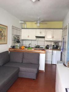A kitchen or kitchenette at Casa Mila
