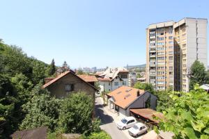 Photo de la galerie de l'établissement Apartment Denza City Center Sarajevo, à Sarajevo